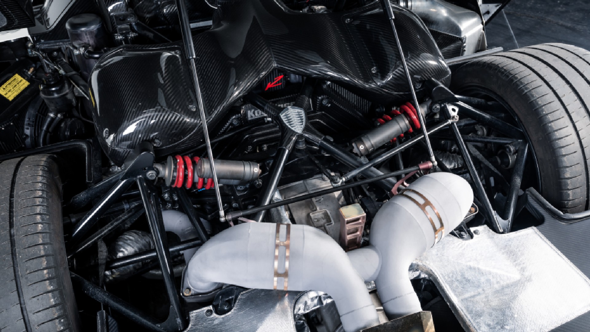agera-r (16)