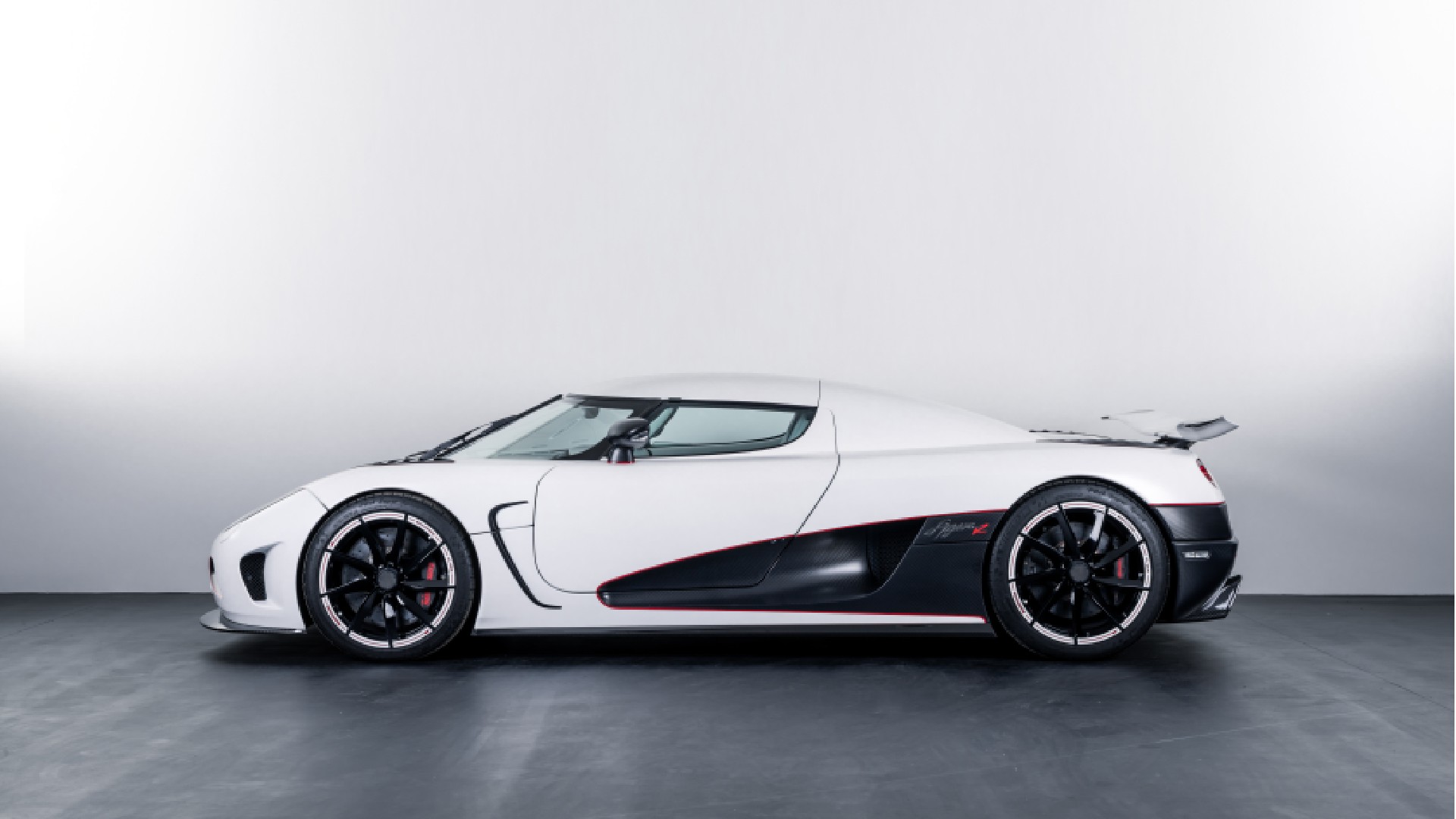 agera-r (7)