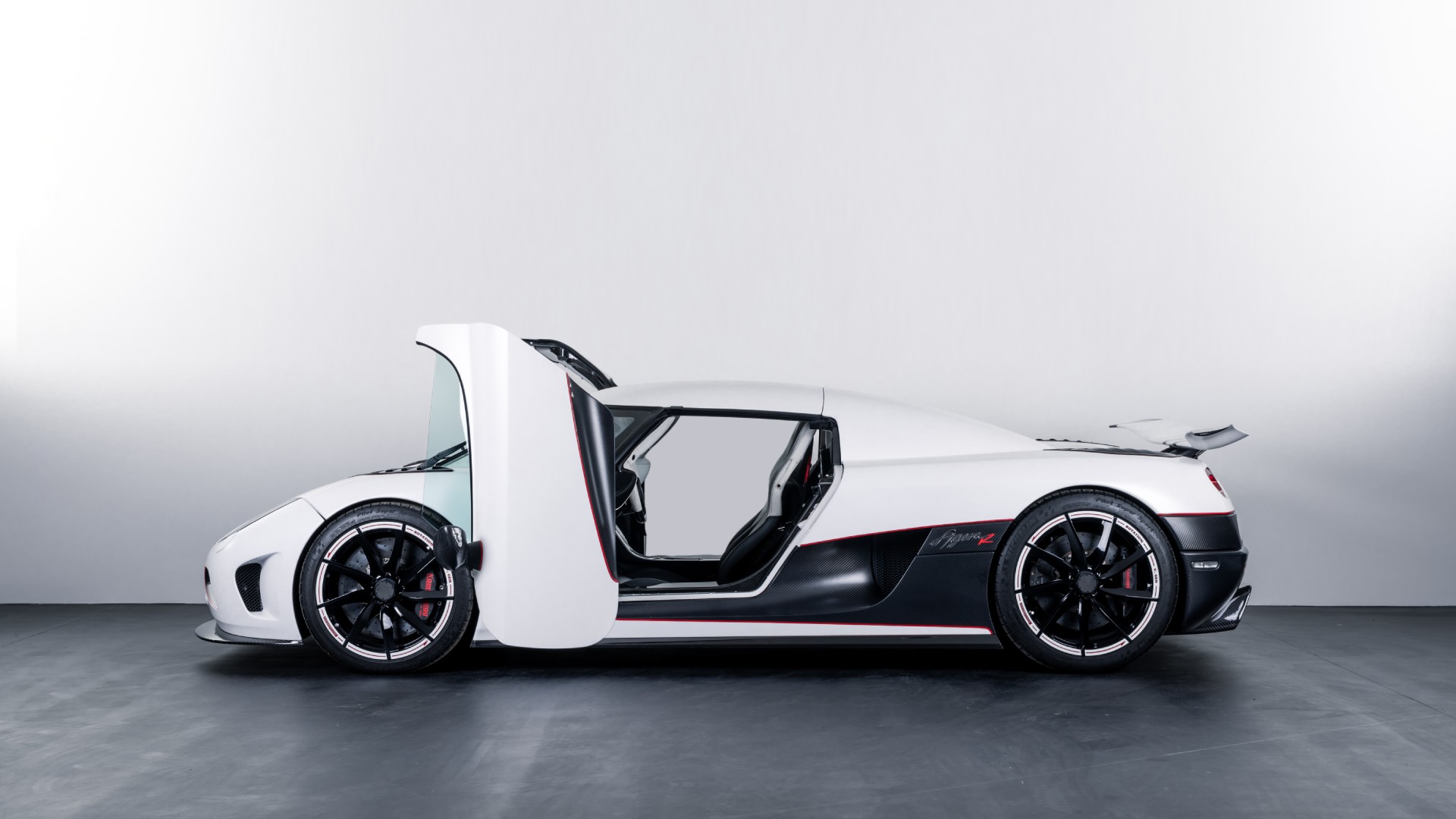 agera-r (8)