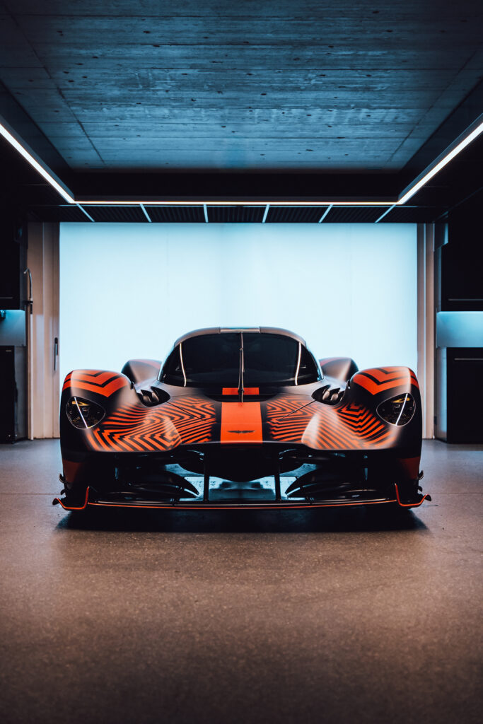 ASTON MARTIN VALKRIYE SIGNATURE EDITION