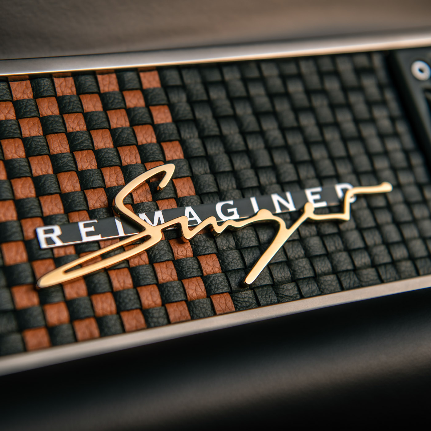 39-singer-911-hollywood-1