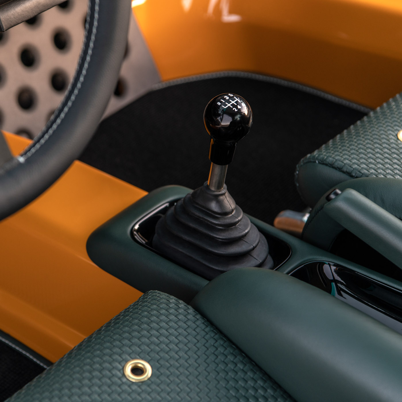 40-singer-911-hollywood