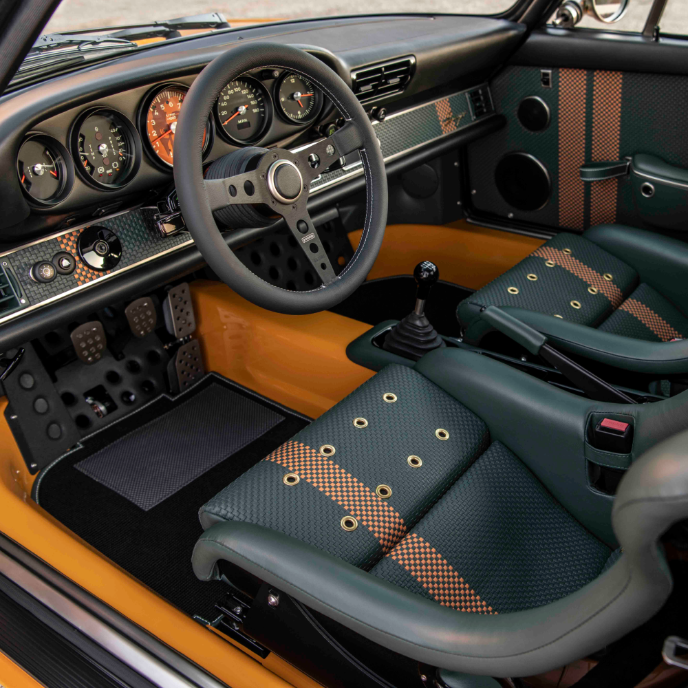 singer-classic-interior-sport