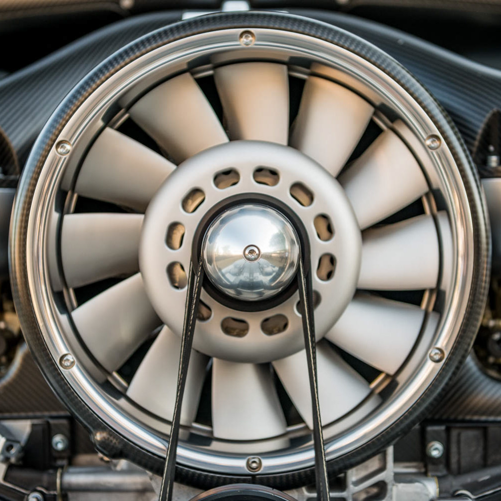 singer-dls-porsche-911-engine-fan